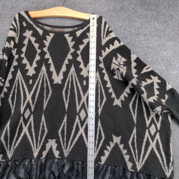Do Everything in Love Women's Sweater Poncho Black One Size Knit Fringe - Picture 8 of 12